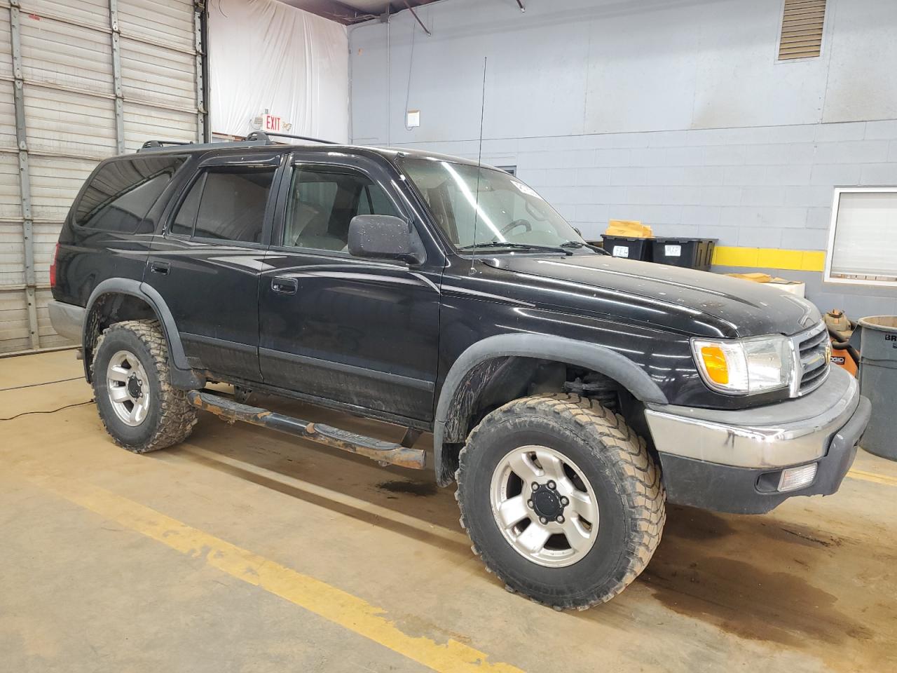1999 Toyota 4Runner VIN JT3HN86R9X0196866 Copart auction photo, side / rear end damage thumbnail 4