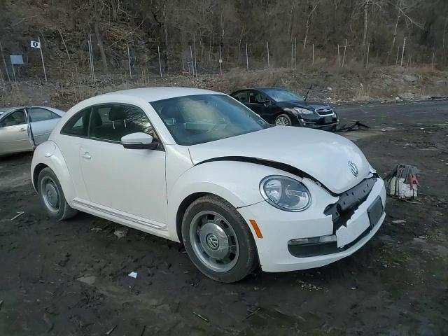2012 Volkswagen Beetle VIN 3VWJP7AT9CM613346 Copart auction photo, front end / minor dent/scratches damage thumbnail 10