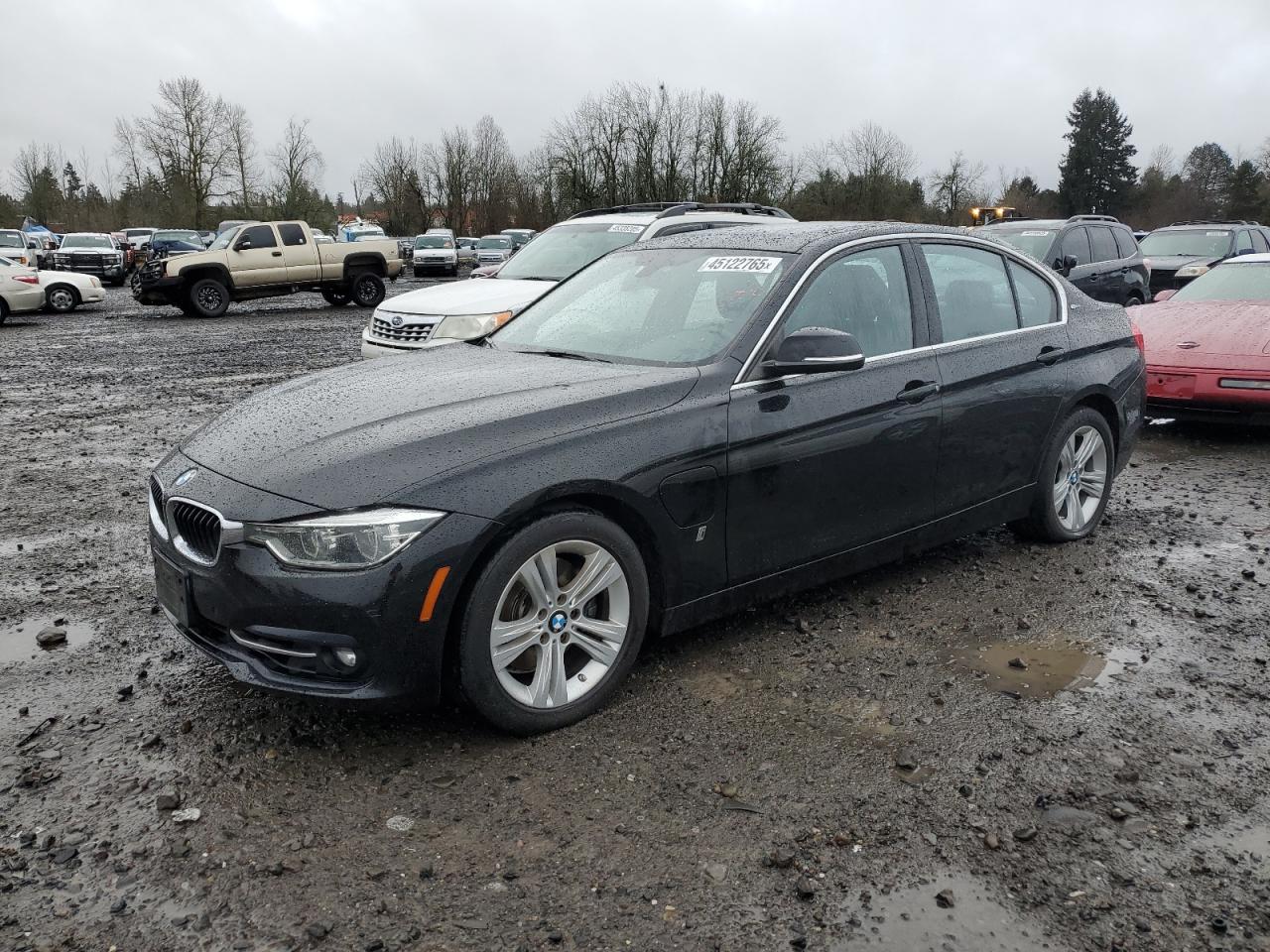 2017 BMW 3er VIN WBA8E1C33HA029236