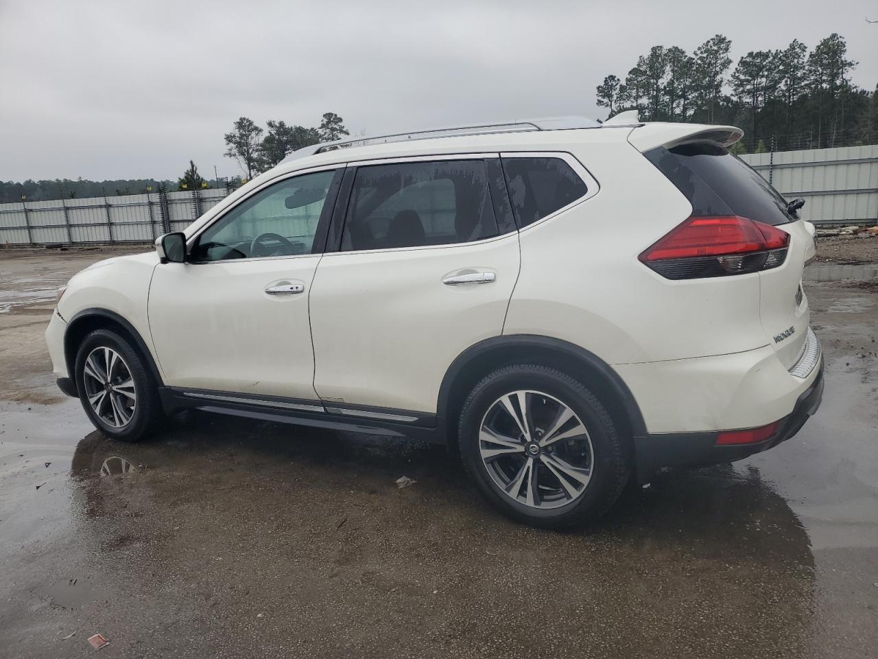 2017 Nissan Rogue VIN JN8AT2MT4HW153912 Copart auction photo, front end damage thumbnail 2