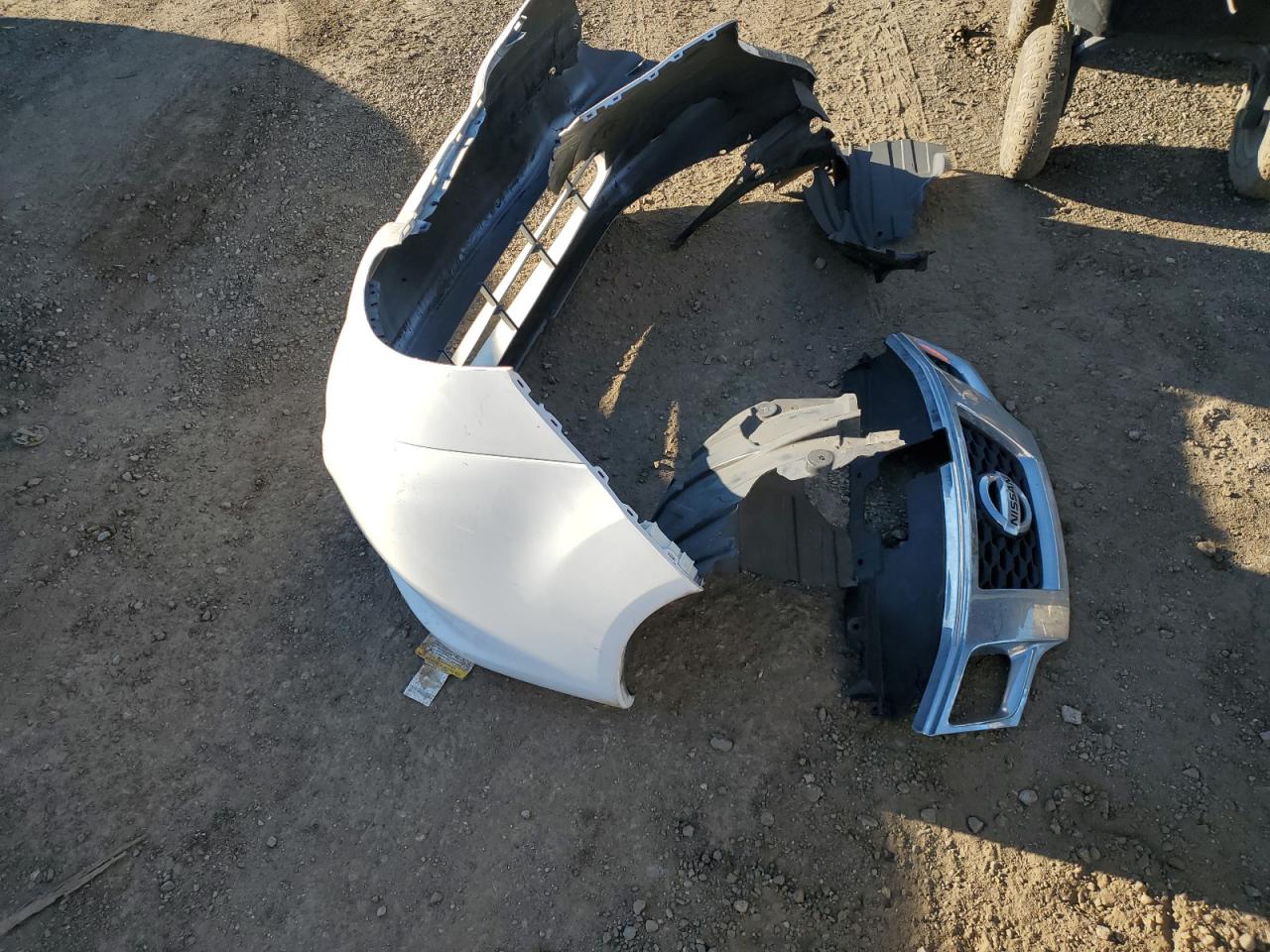 2018 Nissan NV VIN 3N6CM0KN7JK700583 Copart auction photo, front end damage thumbnail 14