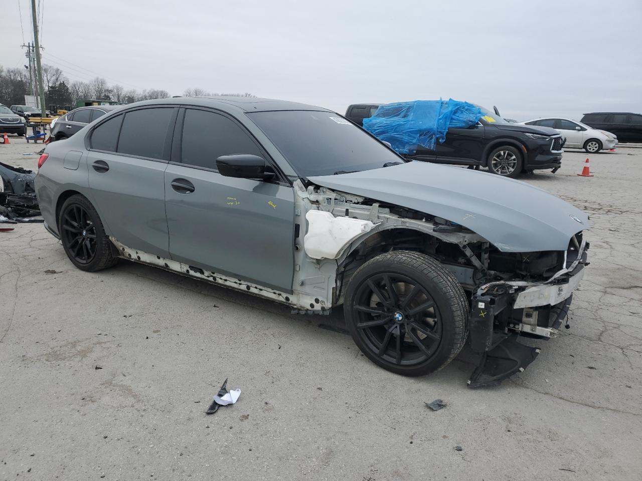 2020 BMW 3er VIN 3MW5R1J04L8B21069 Copart auction photo, front end / side damage thumbnail 4
