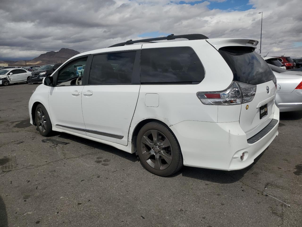 2011 Toyota Sienna VIN 5TDXK3DC0BS162094 Copart auction photo, side damage thumbnail 2