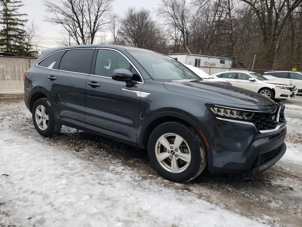 2022 KIA Sorento VIN 5XYRG4LC4NG115654 Copart auction photo, front end / rear end damage thumbnail 4