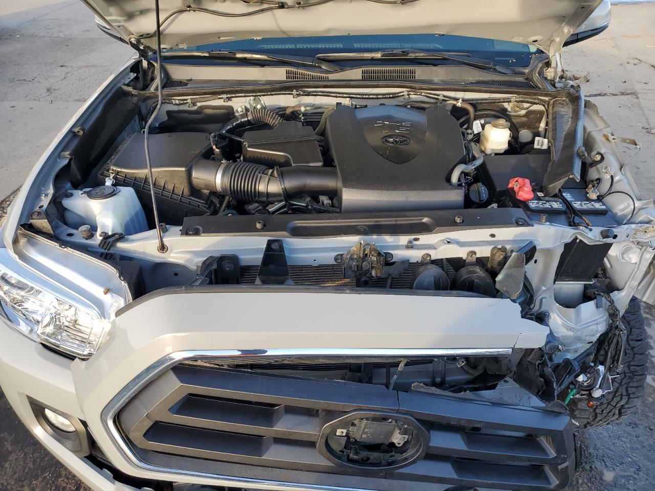 2020 Toyota Tacoma VIN 3TMCZ5AN3LM324443 Copart auction photo, front end damage thumbnail 11