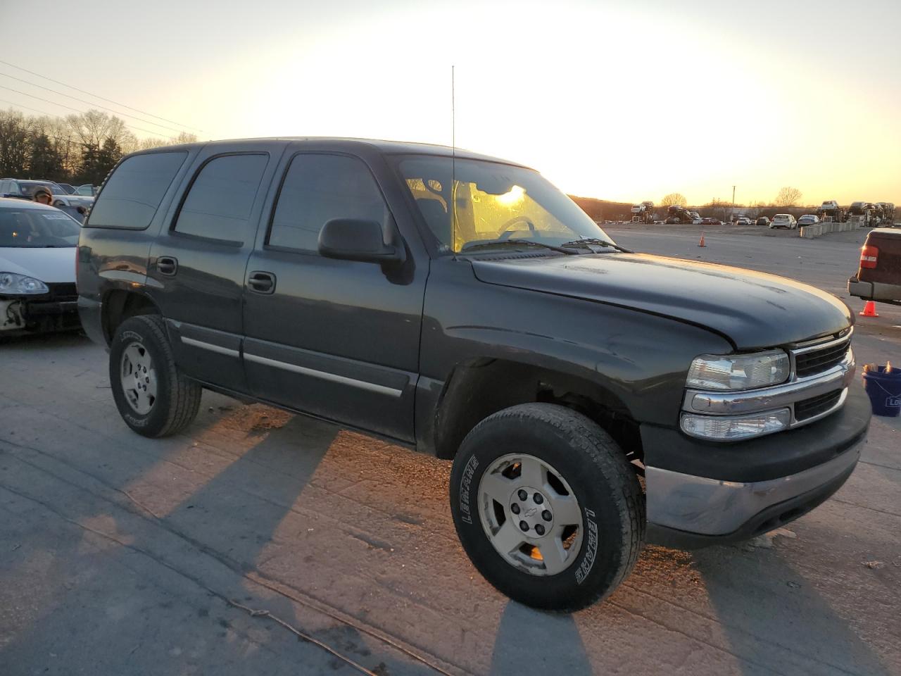 2004 Chevrolet Tahoe VIN 1GNEC13V94J276744 Copart auction photo, rear end damage thumbnail 4