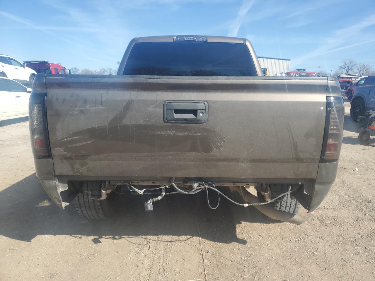 2015 GMC Sierra VIN 3GTP1VEC3FG191932 Copart auction photo, rear end / minor dent/scratches damage thumbnail 6