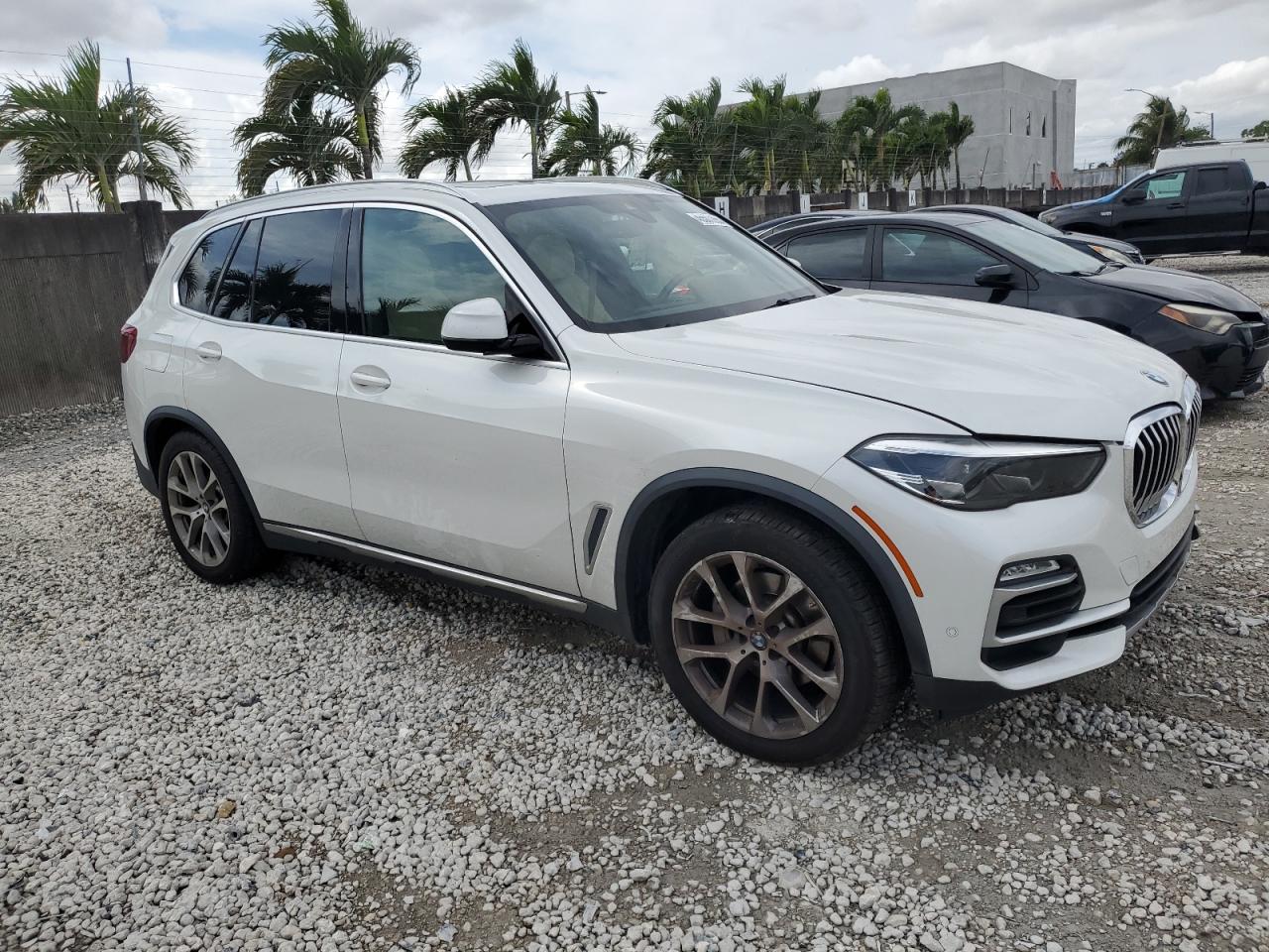 2020 BMW X5 VIN 5UXCR4C07LLT19323 Copart auction photo, minor dent/scratches damage thumbnail 4