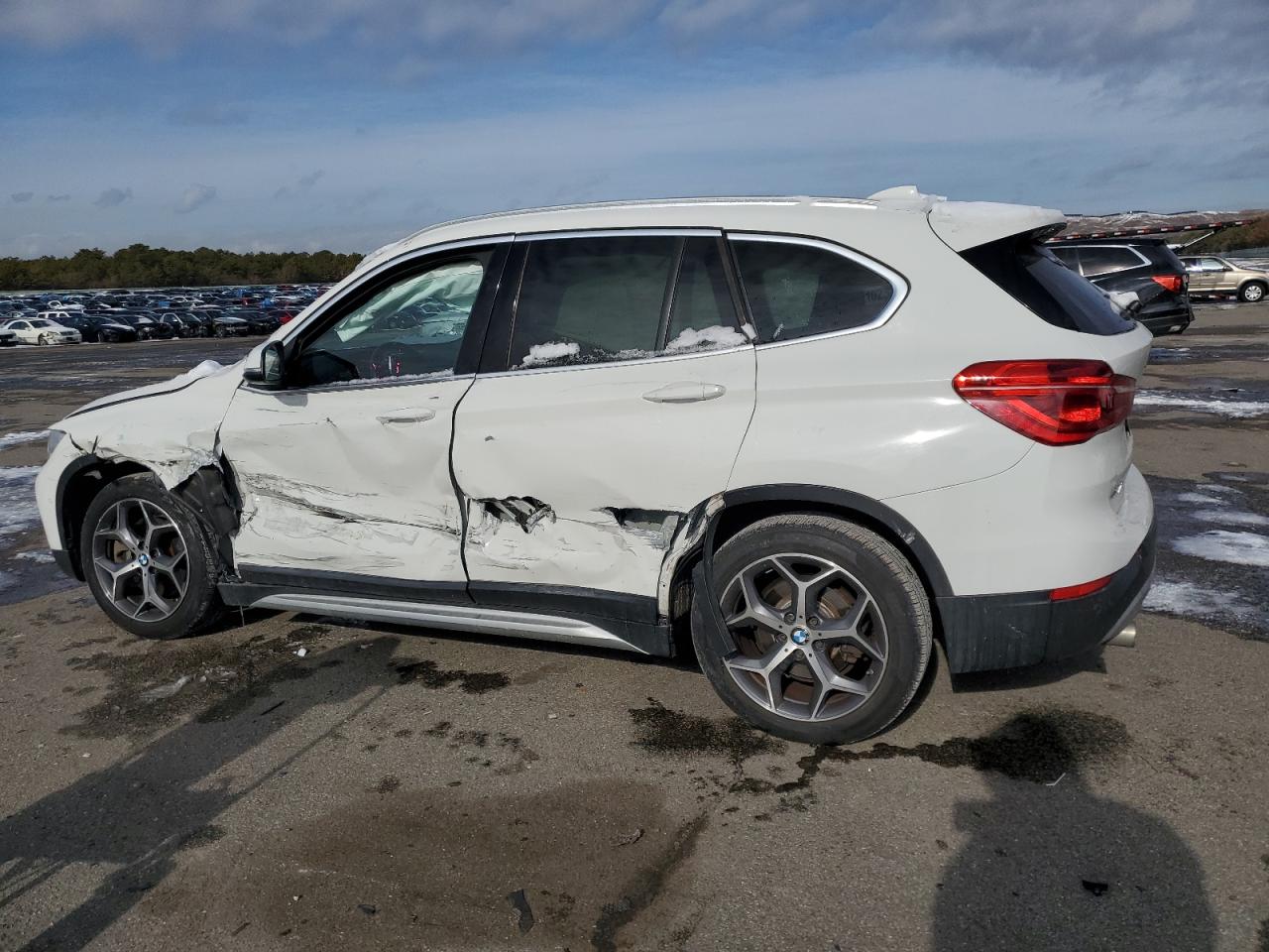 2018 BMW X1 VIN WBXHT3C34J5L26912 Copart auction photo, side / front end damage thumbnail 2