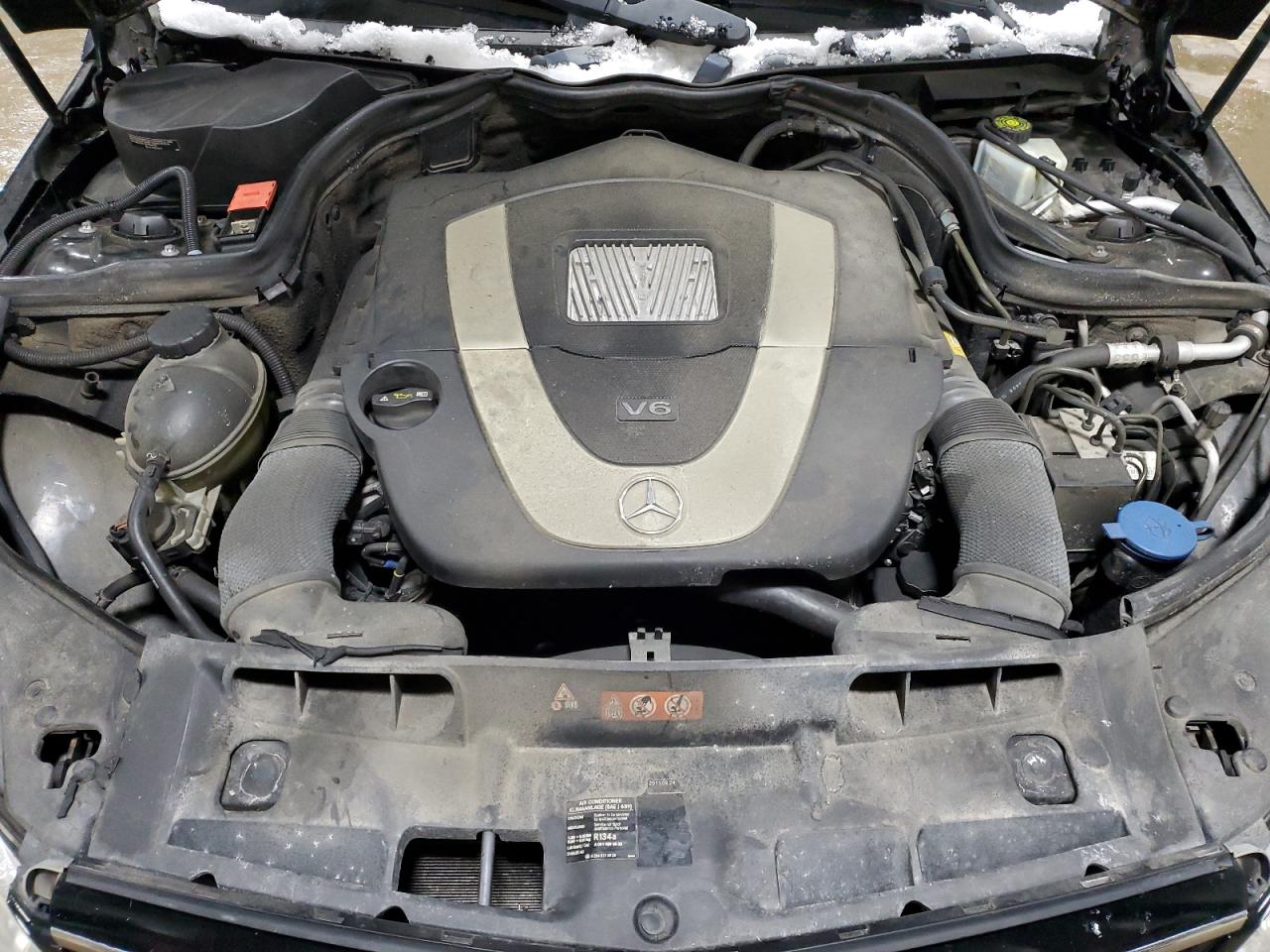 2010 Mercedes-Benz C-klasse VIN WDDGF8BB9AR106203 Copart auction photo, minor dent/scratches damage thumbnail 11
