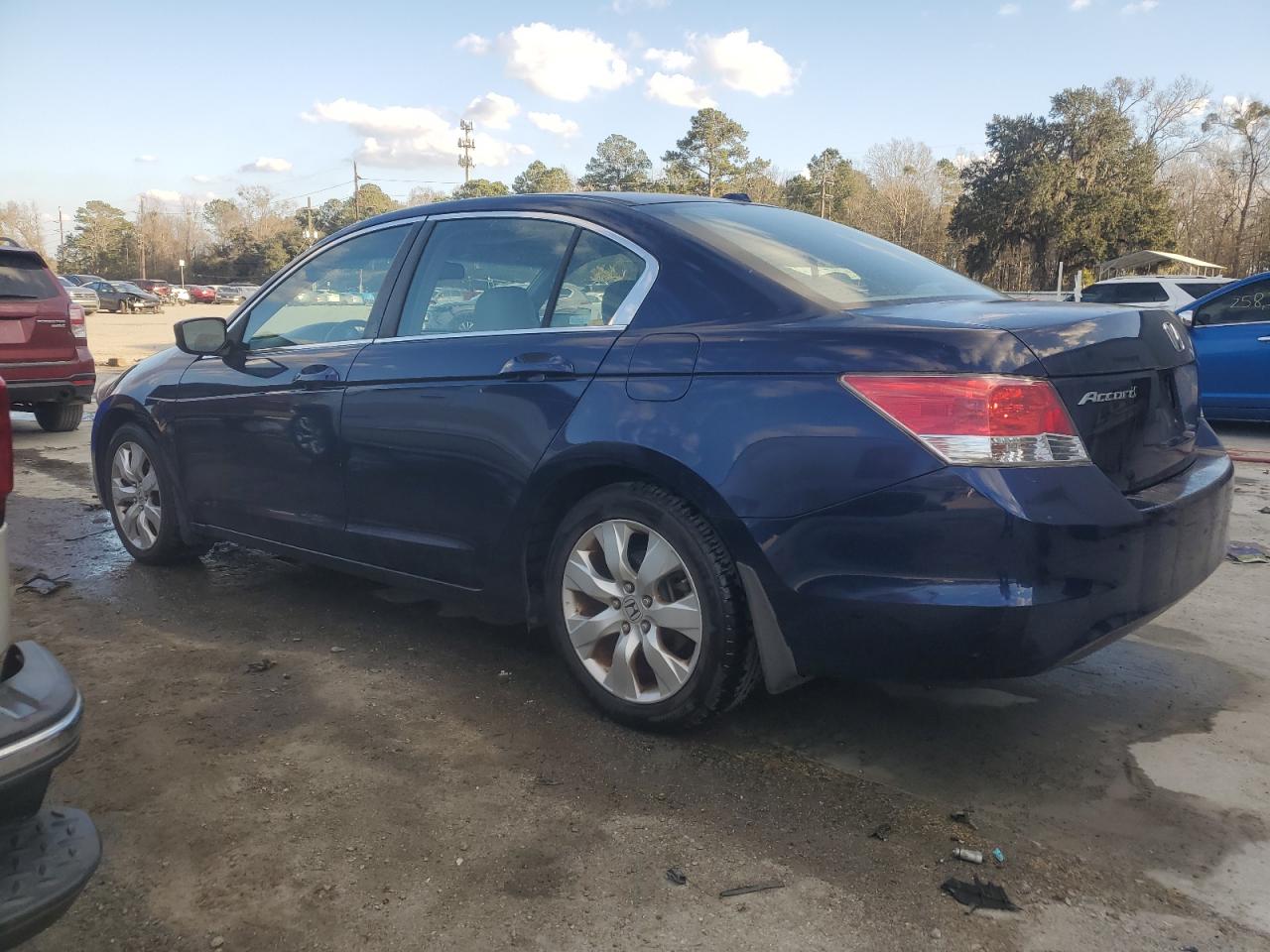 2009 Honda Accord VIN 1HGCP26829A093517 Copart auction photo, front end damage thumbnail 2