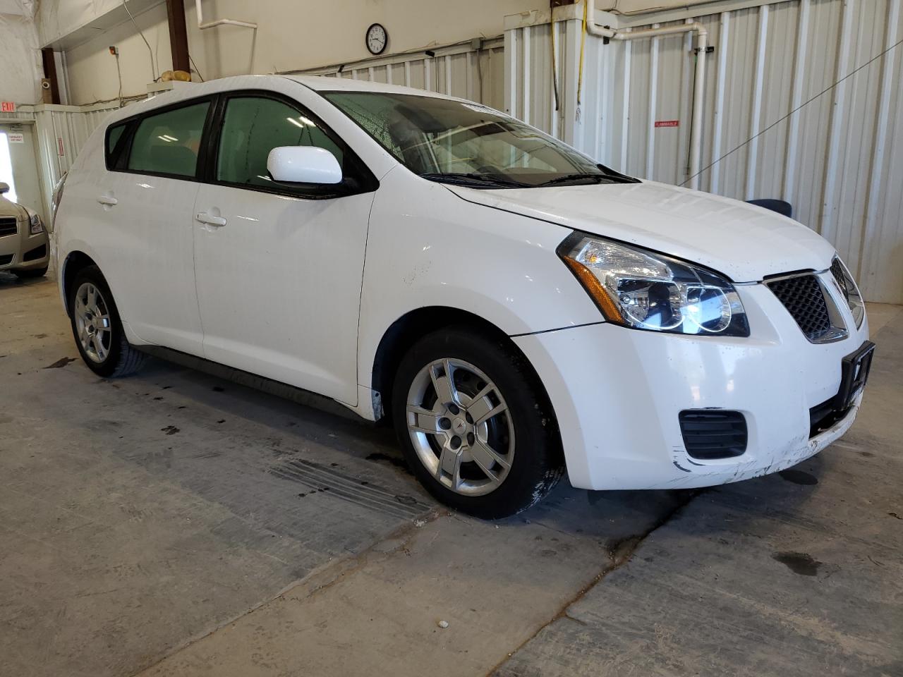 2010 Pontiac Vibe VIN 5Y2SP6E02AZ419870 Copart auction photo, side damage thumbnail 4