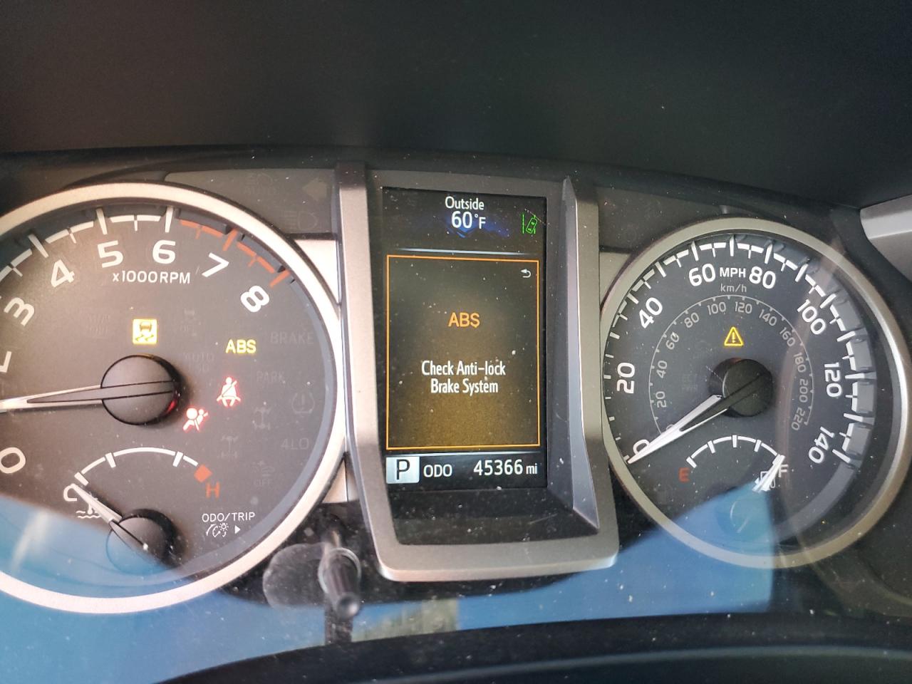 2018 Toyota Tacoma VIN 3TMAZ5CN5JM061826 Copart auction photo, front end damage thumbnail 9
