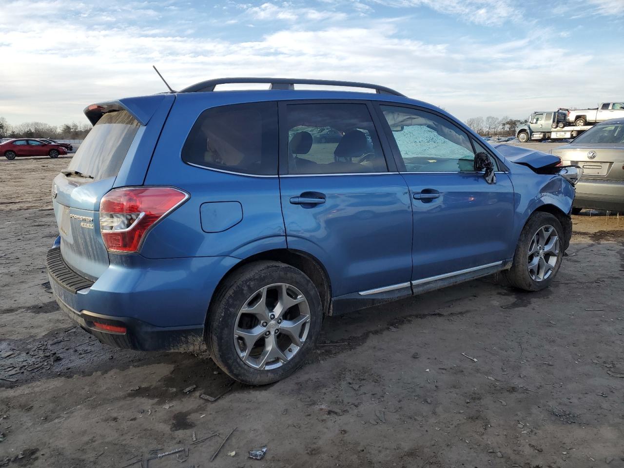 2015 Subaru Forester VIN JF2SJAWCXFH579247 Copart auction photo, front end / side damage thumbnail 3