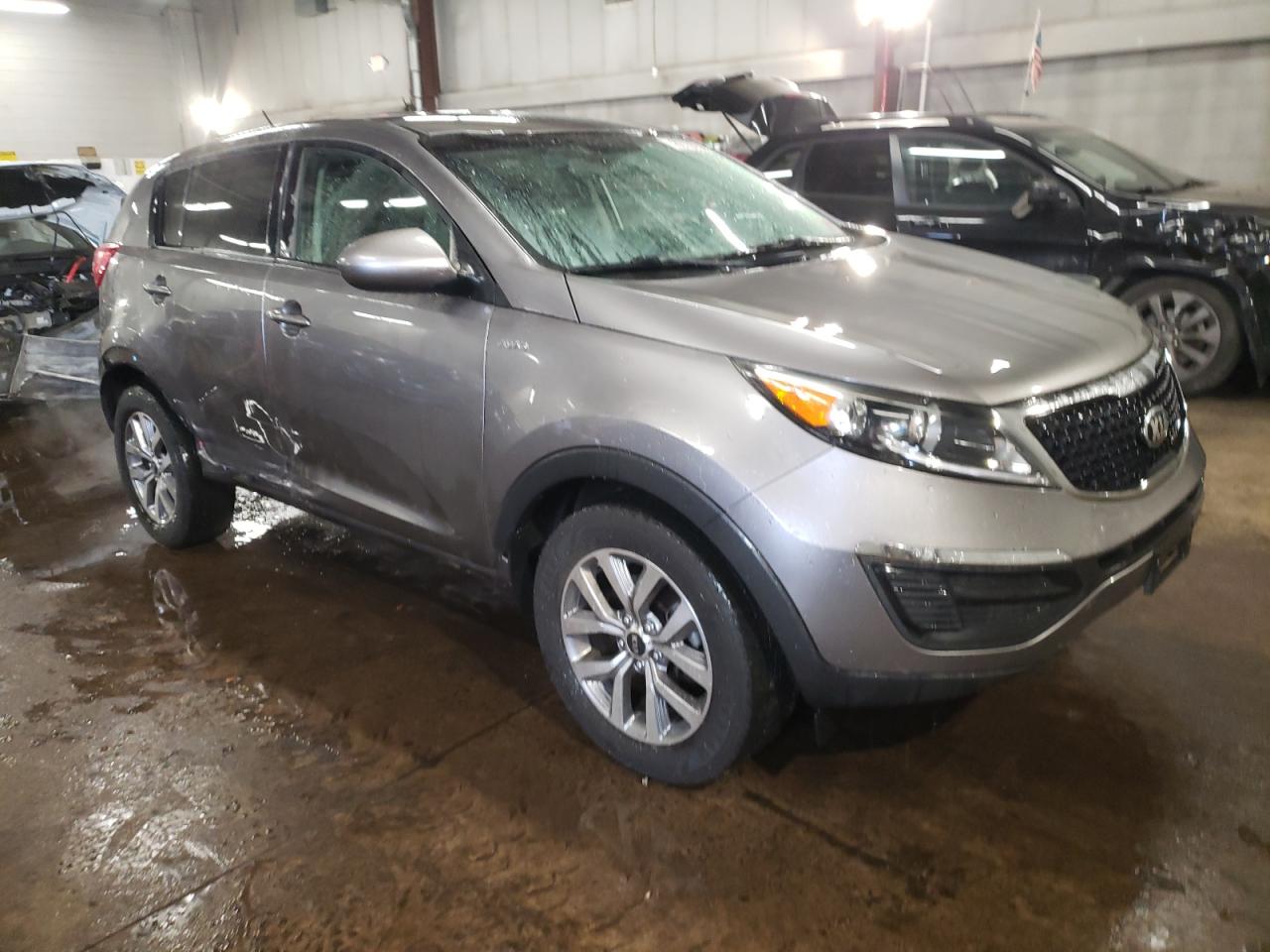 2015 KIA Sportage VIN KNDPBCACXF7738214 Copart auction photo, side / minor dent/scratches damage thumbnail 4