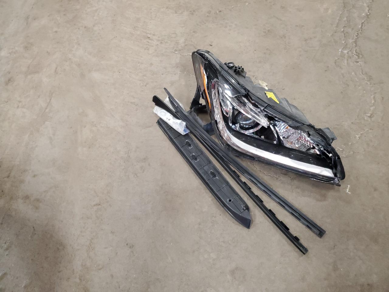2019 Genesis G80 VIN KMHGN4JE2KU292758 Copart auction photo, front end damage thumbnail 12