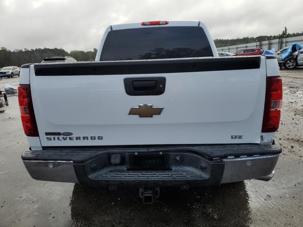 2011 Chevrolet Silverado VIN 3GCPKTE35BG233903 Copart auction photo, front end / rear end damage thumbnail 6