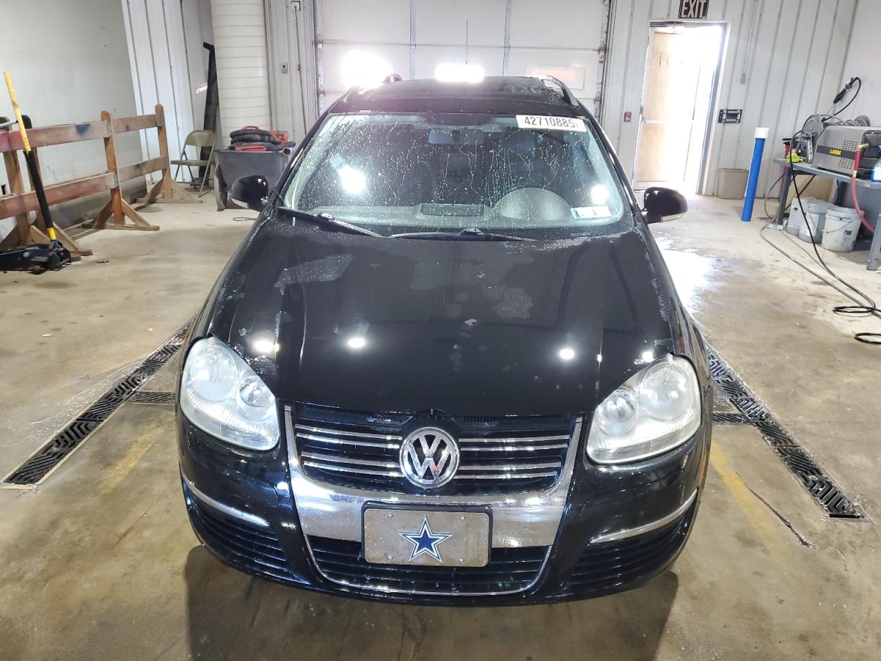 2009 Volkswagen Jetta VIN 3VWTZ71K29M257079 Copart auction photo, front end / top/roof damage thumbnail 5