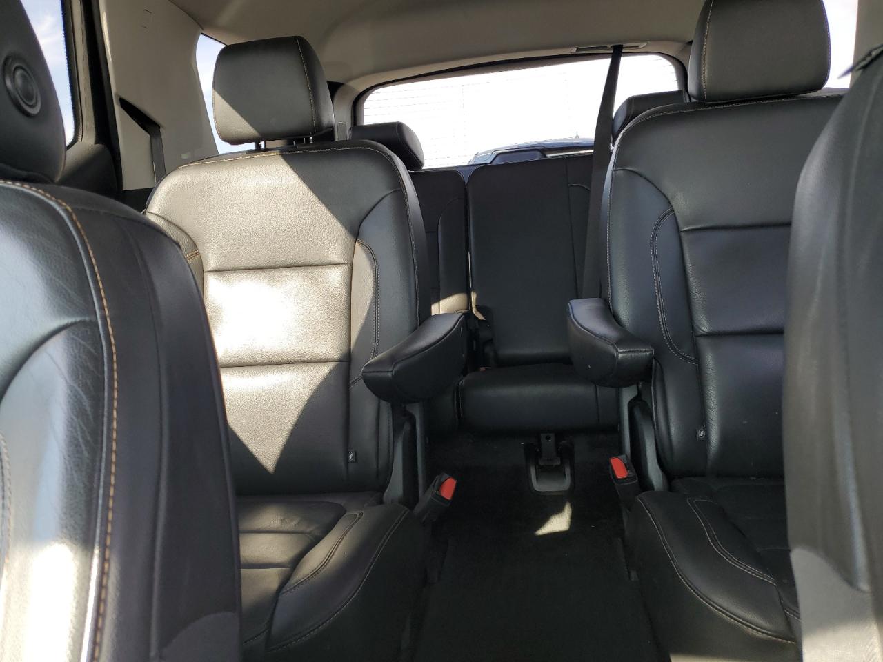 2020 Chevrolet Traverse VIN 1GNEVHKW5LJ253070 Copart auction photo, front end / side damage thumbnail 10