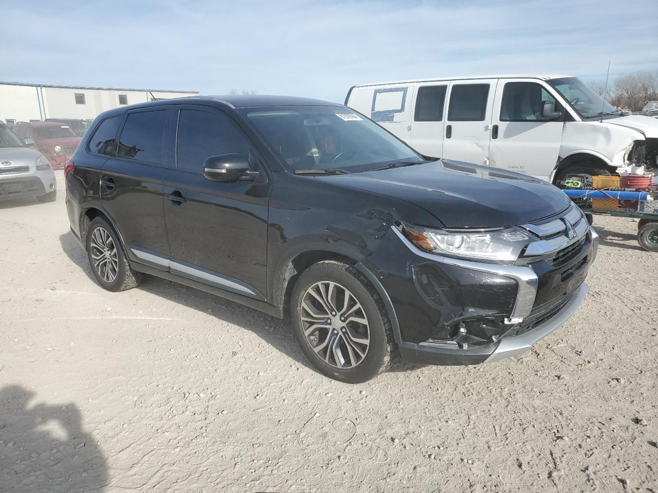 2016 Mitsubishi Outlander VIN JA4AD3A3XGZ008948 Copart auction photo, front end / side damage thumbnail 4