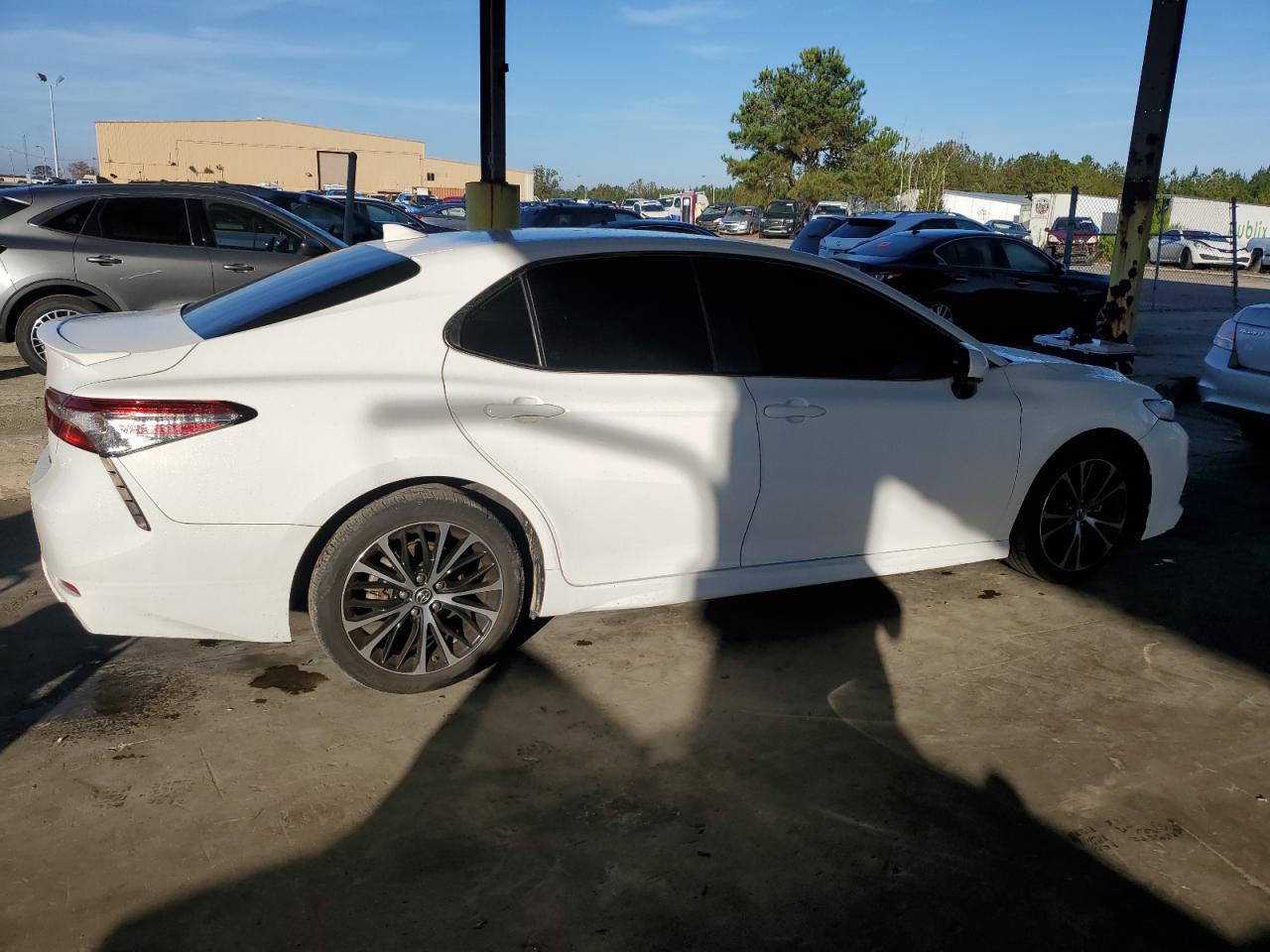 2019 Toyota Camry VIN 4T1B11HK8KU184452 Copart auction photo, mechanical damage thumbnail 3