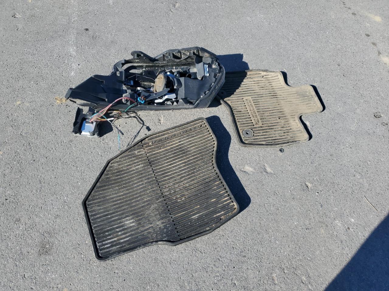 2016 Ford Explorer VIN 1FM5K8F82GGA36412 Copart auction photo, front end damage thumbnail 15