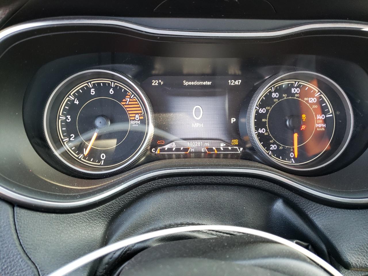 2019 Jeep Cherokee VIN 1C4PJMBX1KD298504 Copart auction photo, side / front end damage thumbnail 9