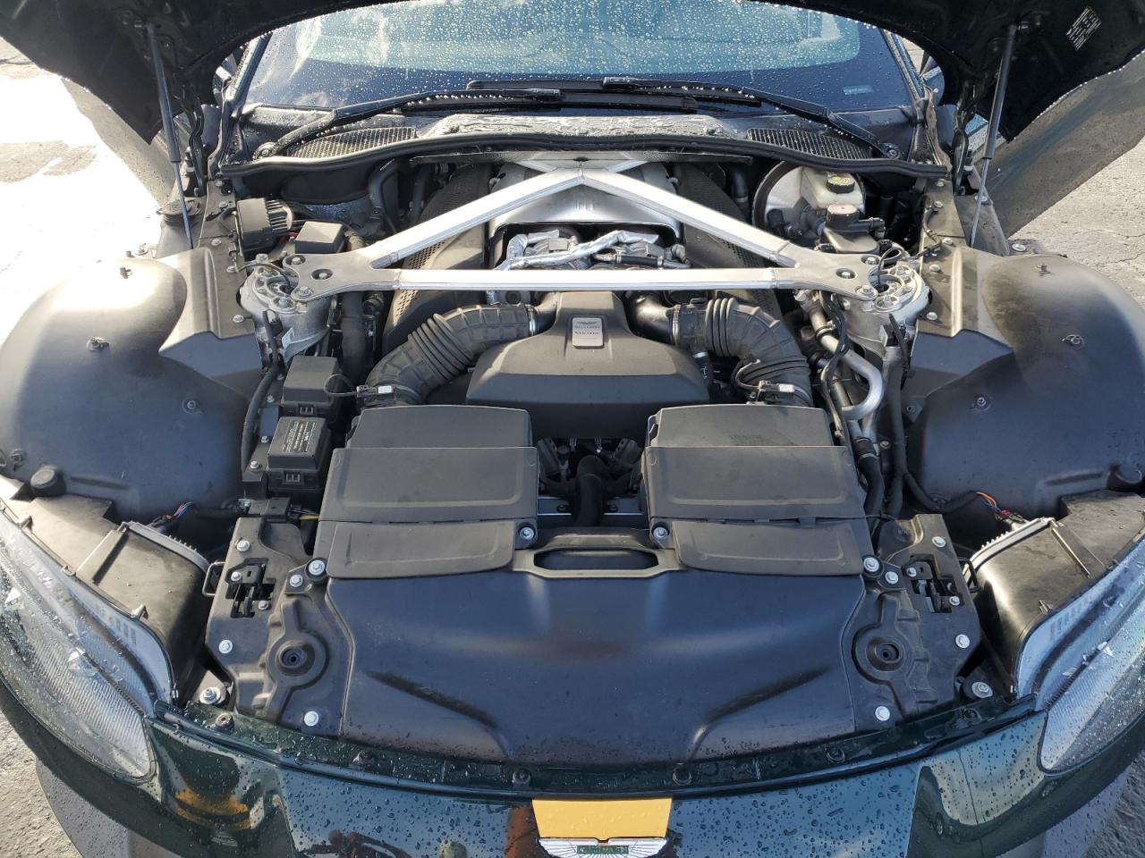 2020 Aston Martin Vantage VIN SCFSMGAW4LGN03942 Copart auction photo, rear end damage thumbnail 11