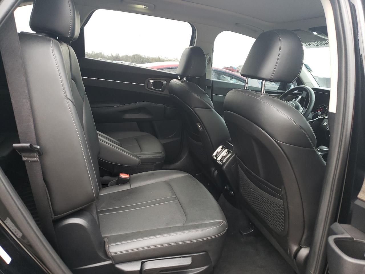 2022 KIA Sorento VIN 5XYRHDLF0NG120261 Copart auction photo, front end / minor dent/scratches damage thumbnail 11