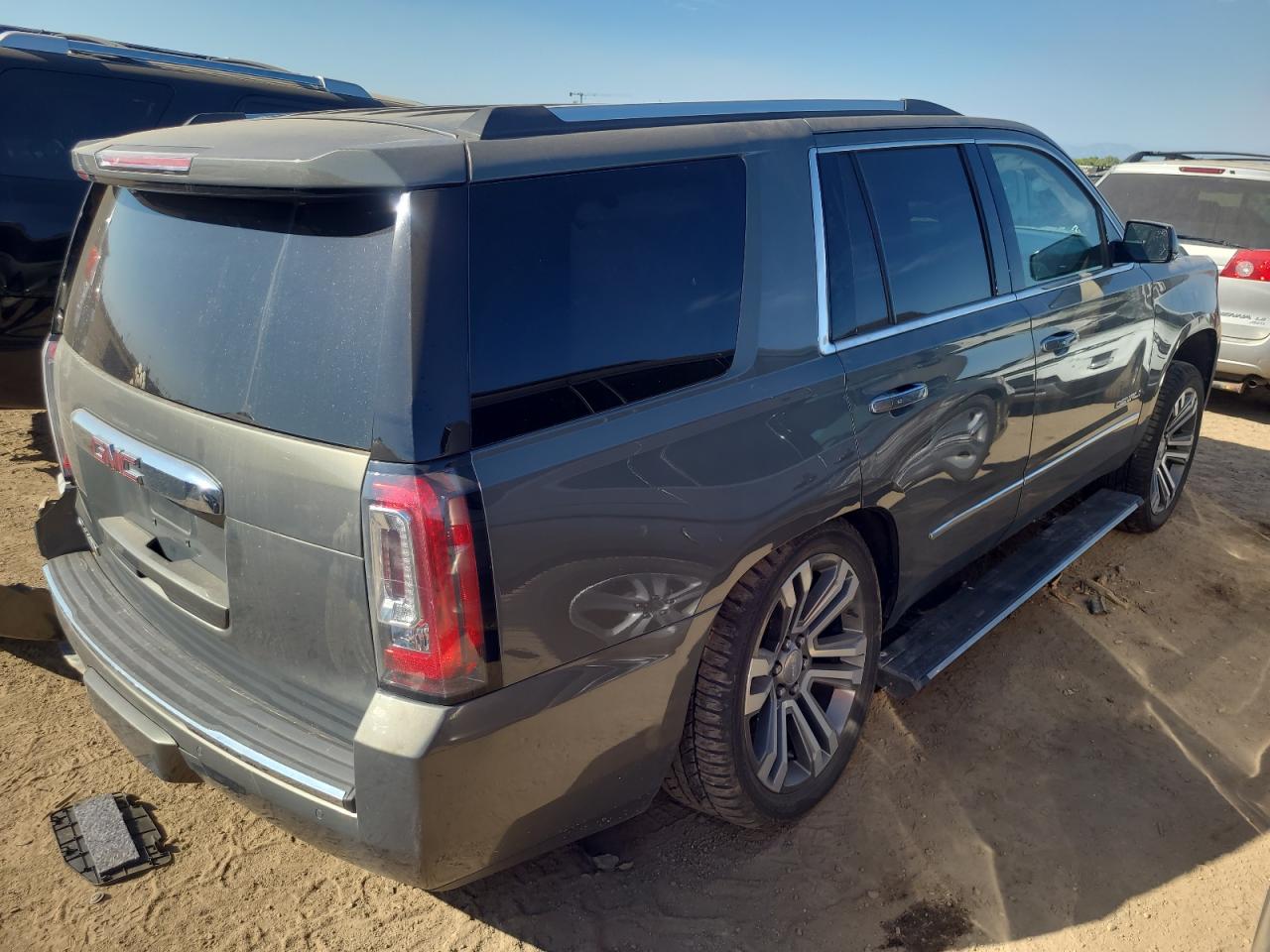 2018 GMC Yukon VIN 1GKS2CKJ1JR296352 Copart auction photo, side / rear end damage thumbnail 3