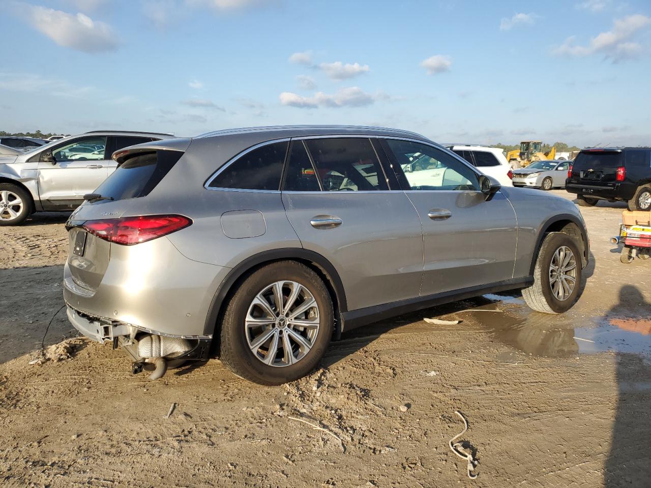 2024 Mercedes-Benz GLC VIN W1NKM4HB9RF226664 Copart auction photo, side / undercarriage damage thumbnail 3