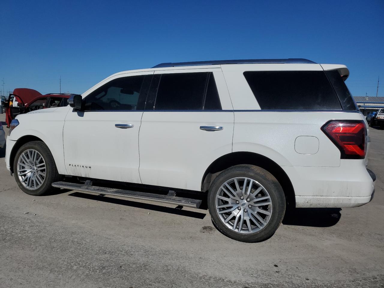 2023 Ford Expedition VIN 1FMJU1M83PEA01148 Copart auction photo, side / undercarriage damage thumbnail 2