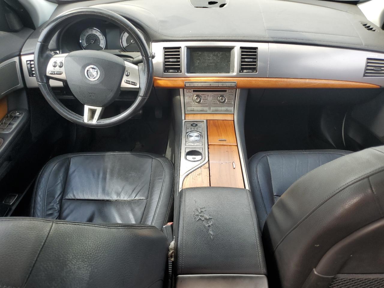 2009 Jaguar XF VIN SAJWA05B49HR09621 Copart auction photo, rear end / hail damage thumbnail 8