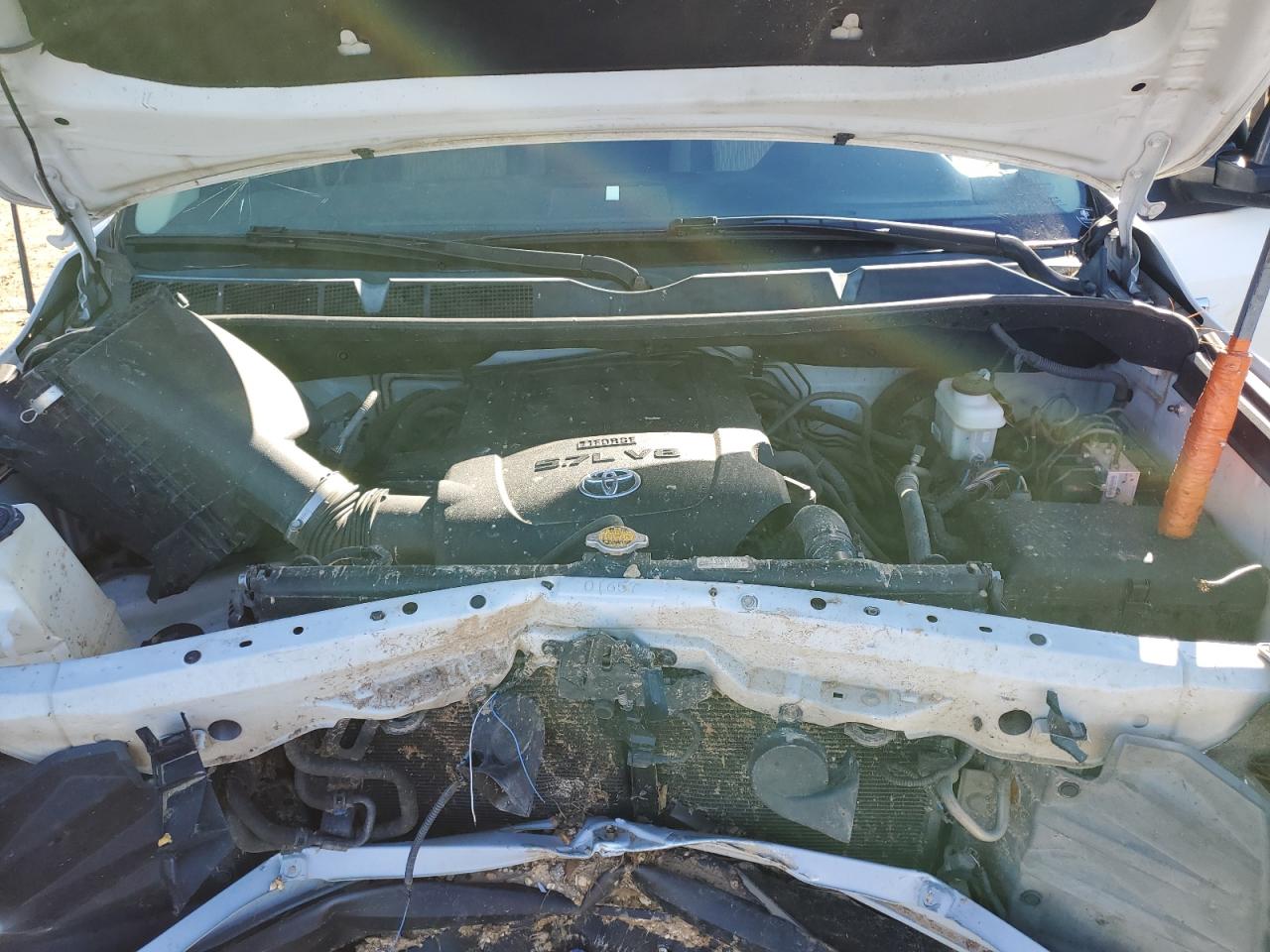 2015 Toyota Tundra VIN 5TFEY5F18FX182316 Copart auction photo, front end / minor dent/scratches damage thumbnail 11