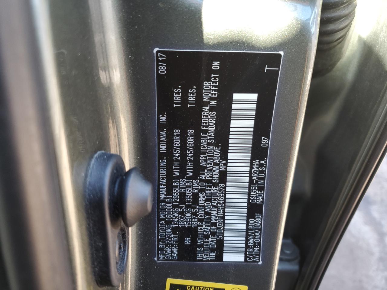 2017 Toyota Highlander VIN 5TDJZRFH4HS469578 Copart auction photo, side / minor dent/scratches damage thumbnail 13