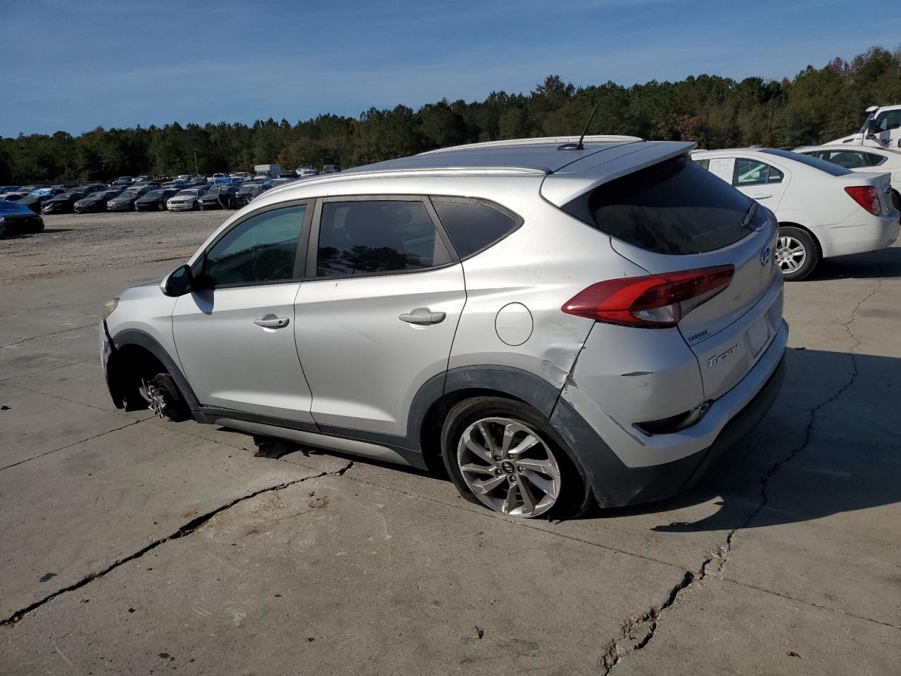 2017 Hyundai Tucson VIN KM8J33A42HU296539 Copart auction photo, undercarriage / front end damage thumbnail 2
