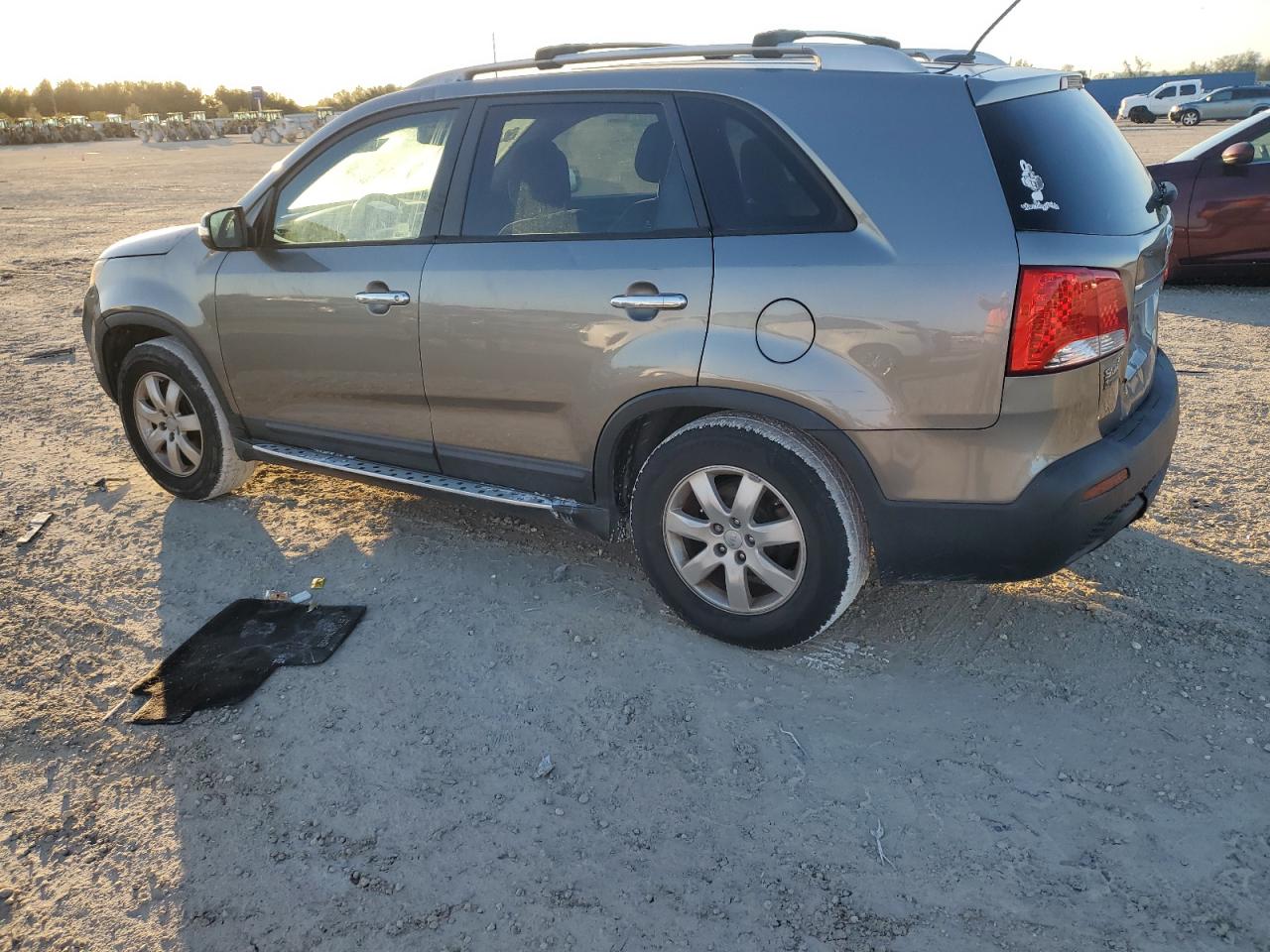 2012 KIA Sorento VIN 5XYKT4A29CG248995 Copart auction photo, all over damage thumbnail 2