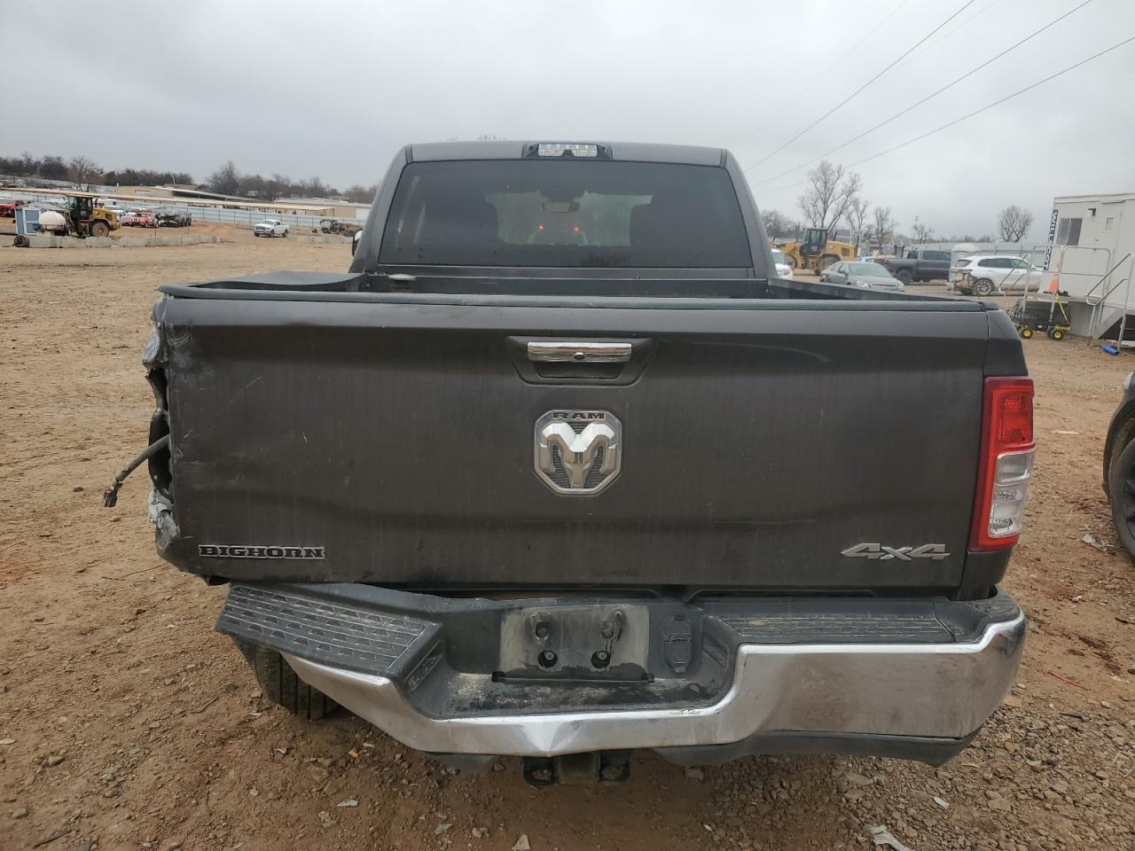 2019 RAM 2500 VIN 3C6UR5DL1KG662099 Copart auction photo, rear end / side damage thumbnail 6
