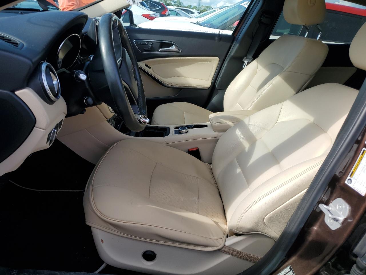 2015 Mercedes-Benz GLA-klasse VIN WDCTG4EB0FJ131016 Copart auction photo, water/flood damage thumbnail 7