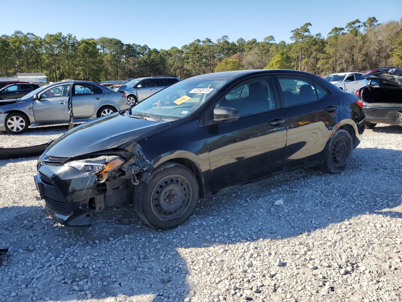 2018 Toyota Corolla VIN 5YFBURHE6JP769353