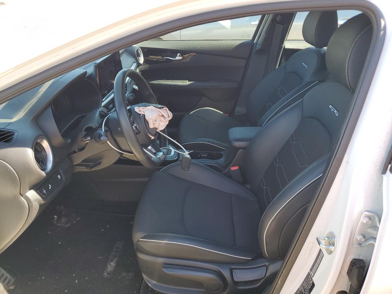 2023 KIA Forte VIN 3KPF54AD7PE673437 Copart auction photo, front end / minor dent/scratches damage thumbnail 7