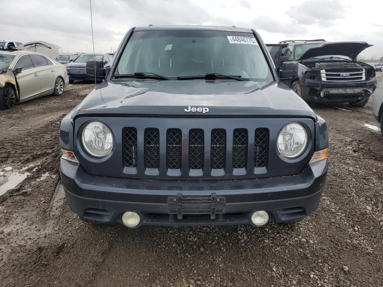 2015 Jeep Liberty (Patriot) VIN 1C4NJPBB1FD139405 Copart auction photo, mechanical / front end damage thumbnail 5