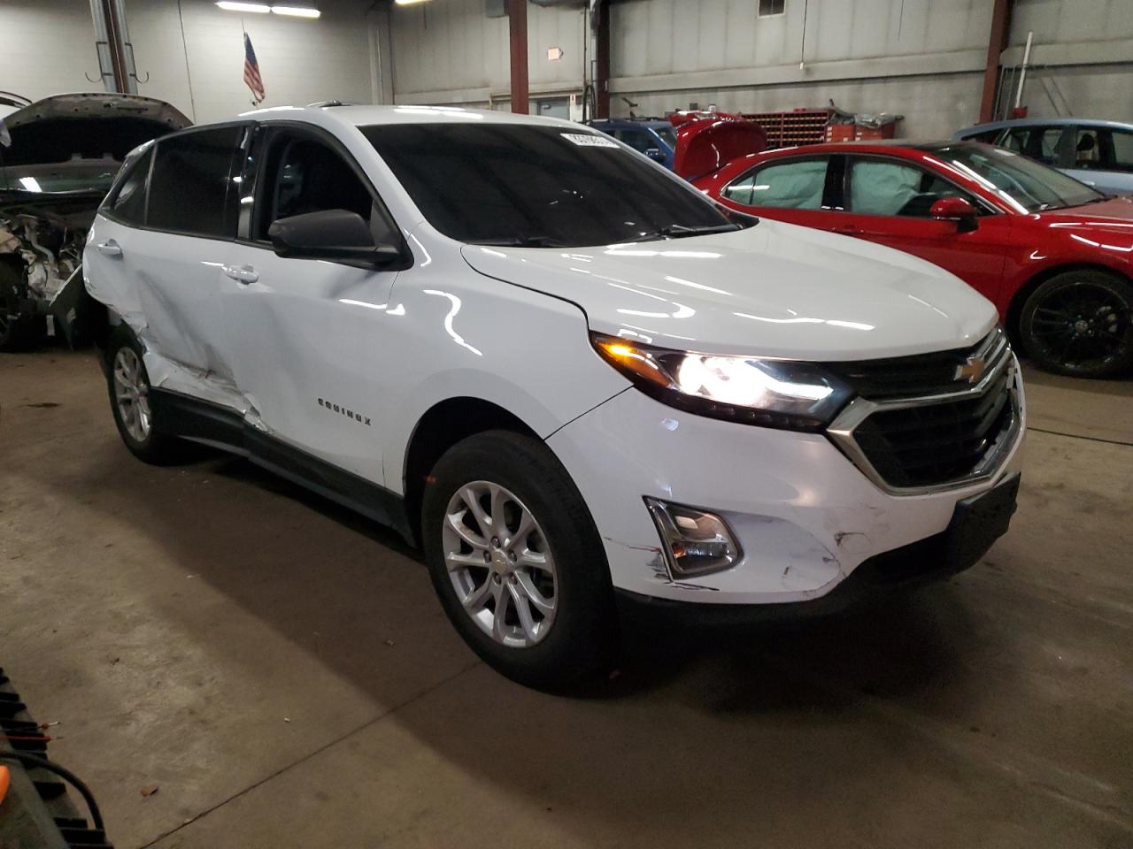 2019 Chevrolet Equinox VIN 3GNAXSEV6KS504636 Copart auction photo, rear end / side damage thumbnail 4