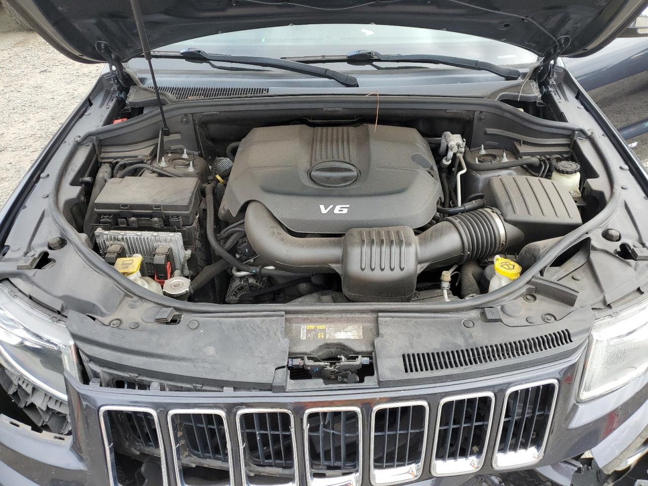 2015 Jeep Grand Cherokee VIN 1C4RJEBG4FC957556 Copart auction photo, front end damage thumbnail 12
