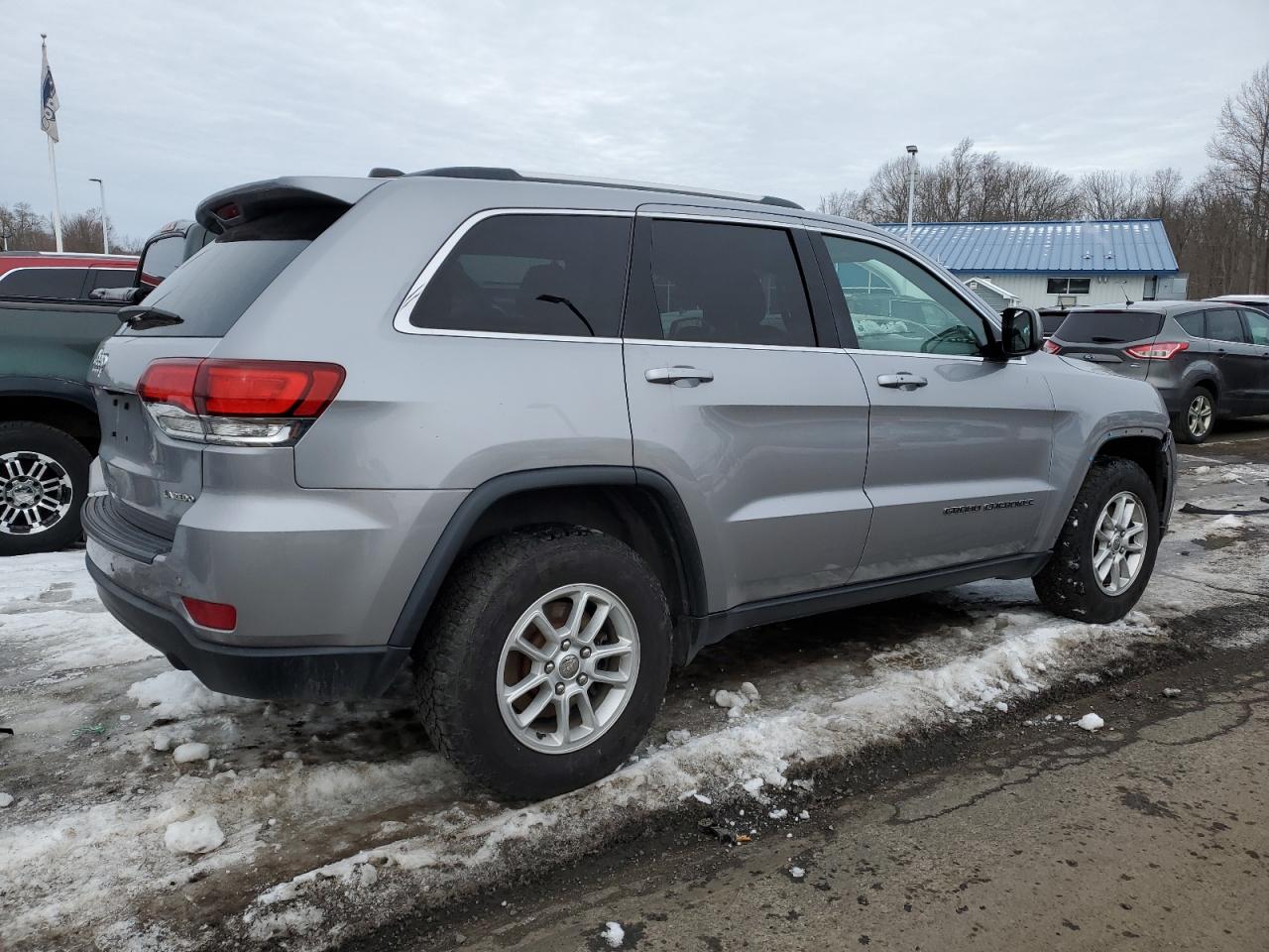 2020 Jeep Grand Cherokee VIN 1C4RJFAG5LC125372 Copart auction photo, front end / side damage thumbnail 3