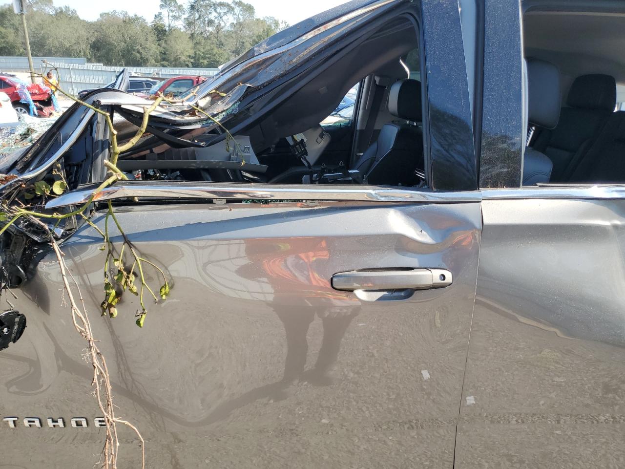 2017 Chevrolet Tahoe VIN 1GNSKBKC9HR277170 Copart auction photo, all over damage thumbnail 7