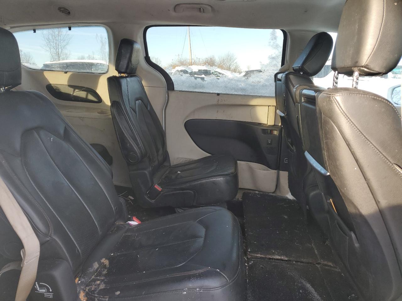 2017 Chrysler Pacifica VIN 2C4RC1EG8HR513993 Copart auction photo, front end damage thumbnail 11