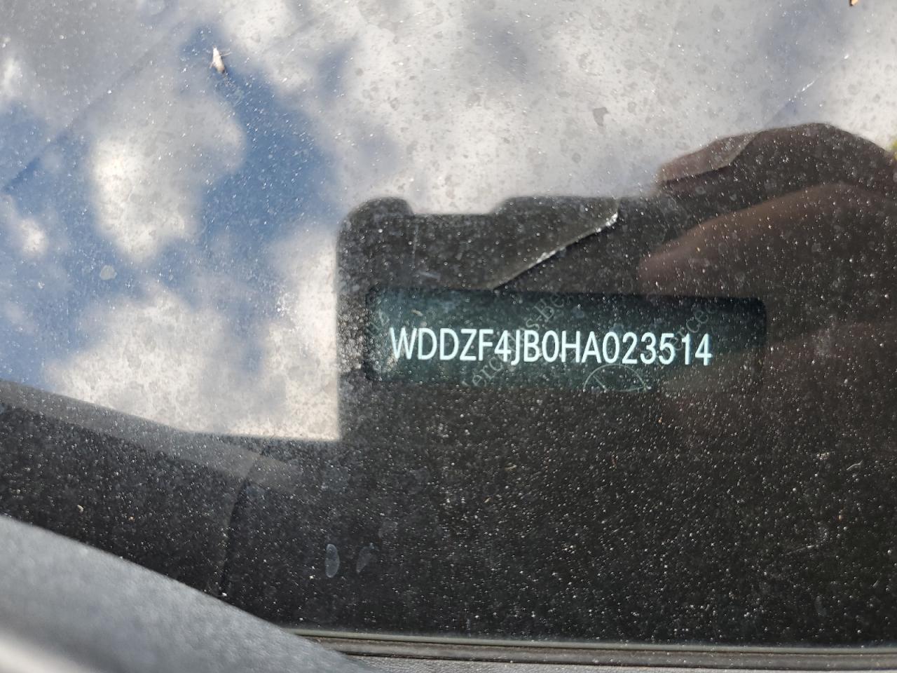 2017 Mercedes-Benz E-klasse VIN WDDZF4JB0HA023514 Copart auction photo, side / front end damage thumbnail 12