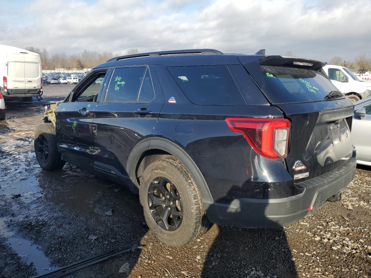 2022 Ford Explorer VIN 1FMSK8JH5NGC35106 Copart auction photo, front end damage thumbnail 2