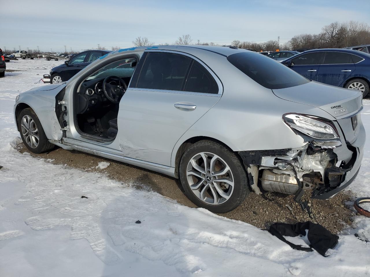 2018 Mercedes-Benz C-klasse VIN 55SWF4KB3JU264460 Copart auction photo, side / rear end damage thumbnail 2